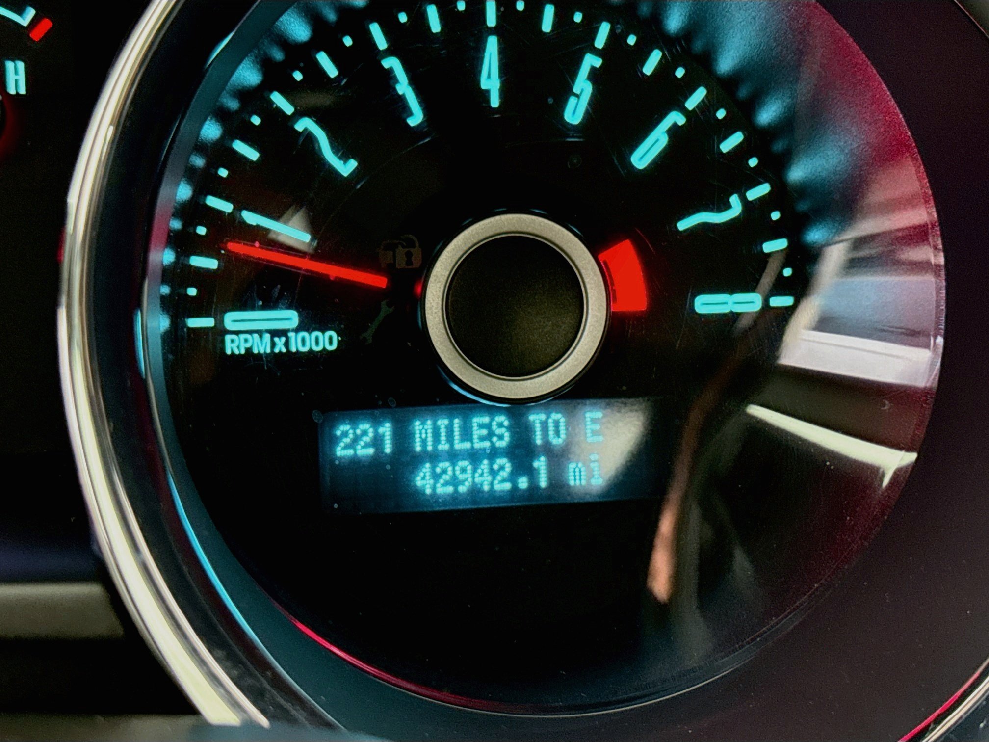 Used 2014 Red Ford V6 image 17