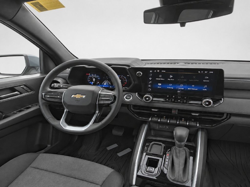 Used 2025 White Chevrolet Work Truck image 25