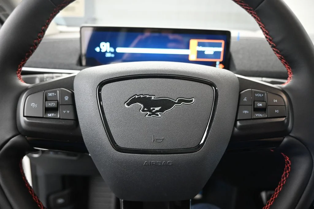 New 2026 Star White Metallic Tri-coat Ford Premium image 11