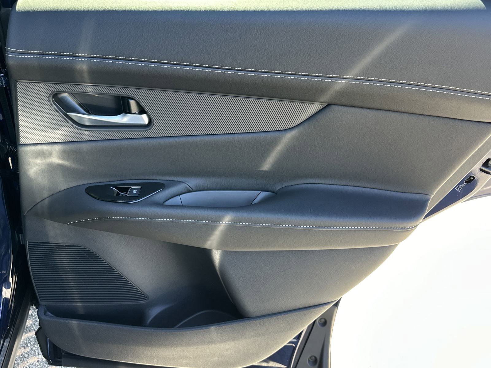 2025 Nissan Murano SL - Photo 18