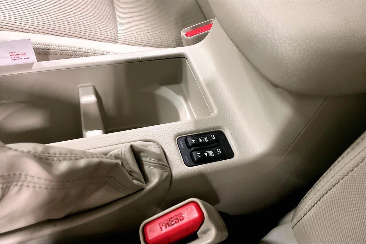 Used 2013 Deep Cherry Pearl Subaru 2.0i Sport Premium image 33