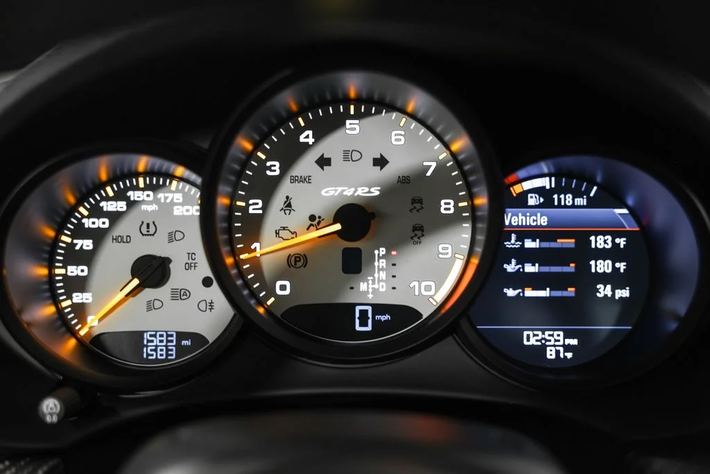 2025 Porsche 718 GT4 RS - Photo 31