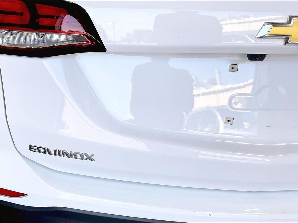 Used 2024 White Chevrolet LT image 27