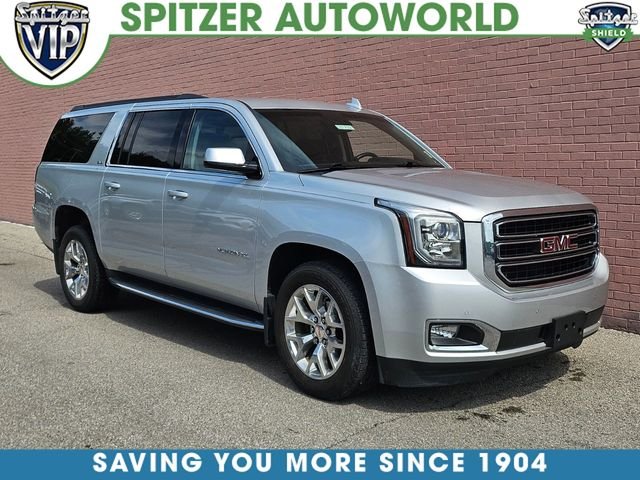 Used 2016 Silver GMC SLE image 1