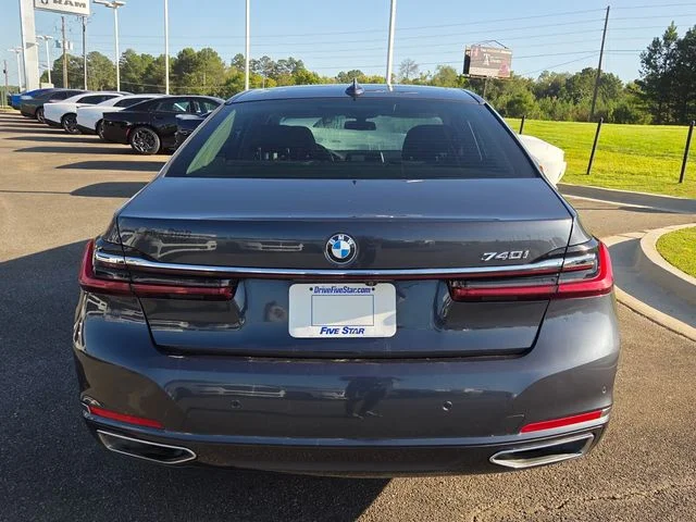 Used 2020 Gray BMW 740i image 12