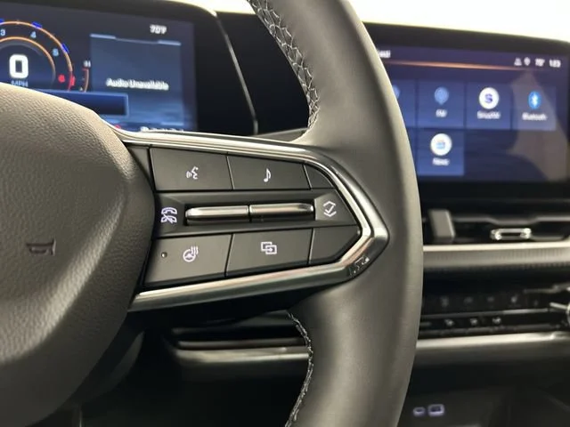 New 2027 Summit White Chevrolet LT image 12