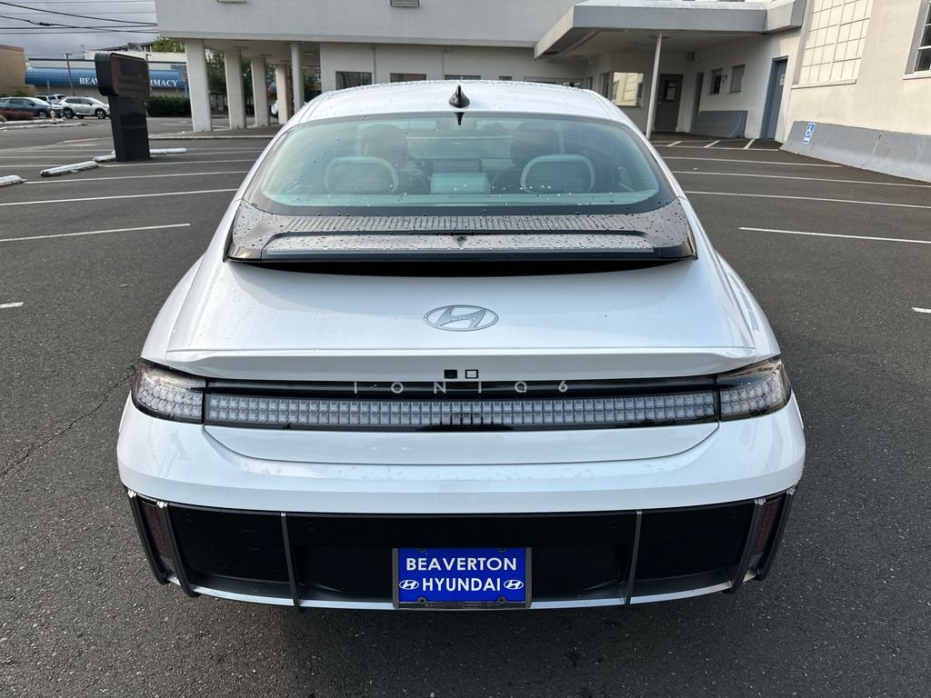 Certified Used 2025 White Hyundai SEL image 5