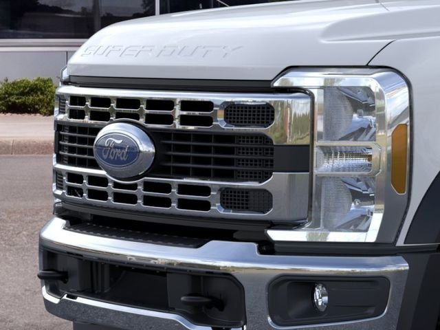 New 2026 Oxford White Ford XL image 17