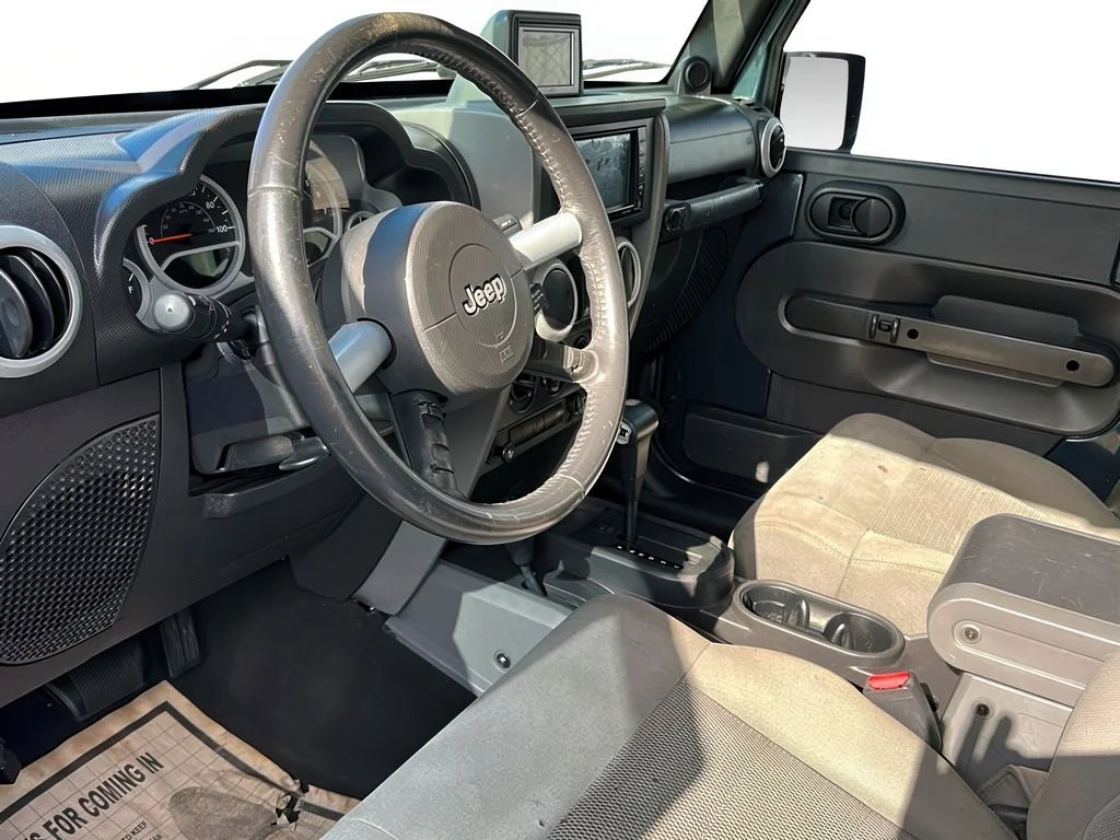 Used 2008 Black Jeep Unlimited Sahara image 12