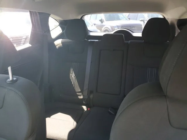 Used 2024 Silver Hyundai Blue image 20