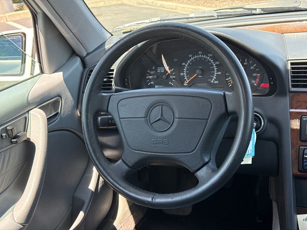 Used 1998 Glacier White Mercedes-Benz C 280 image 18