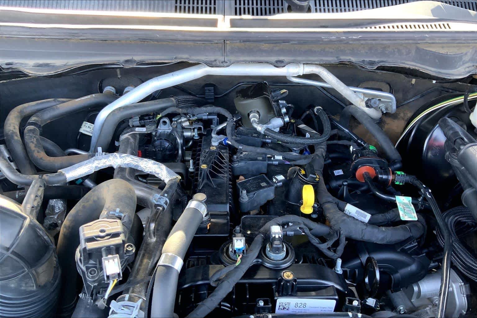 Used 2022 Shadow Black Ford XLT image 32