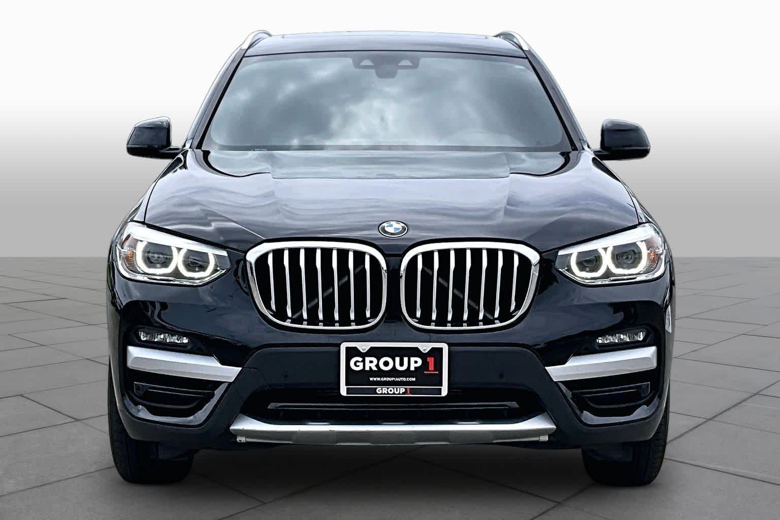 Used 2020 Jet Black BMW sDrive30i image 4