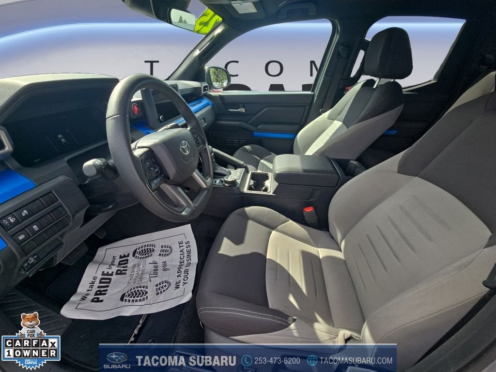 2025 Toyota Tacoma SR5 - Photo 10