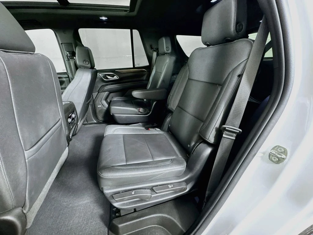 Used 2023 White Chevrolet Z71 image 29