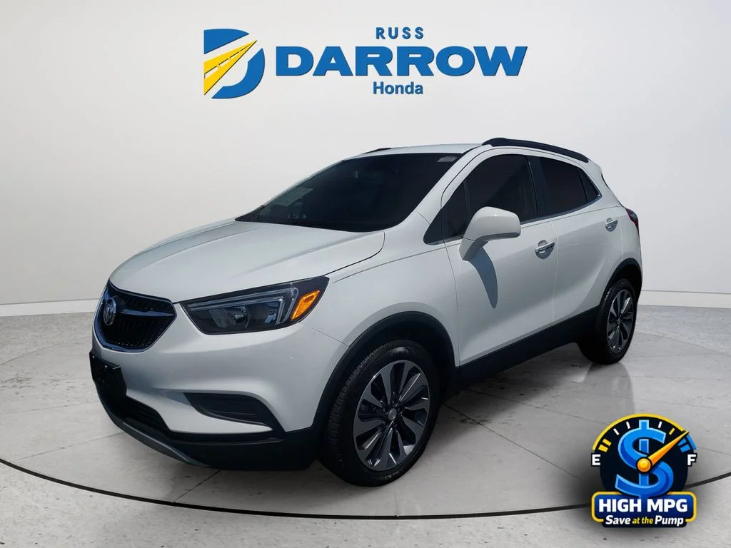 Used 2022 White Buick Preferred image 1