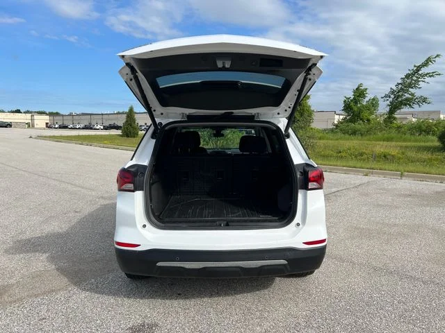 Used 2024 White Chevrolet LT image 10