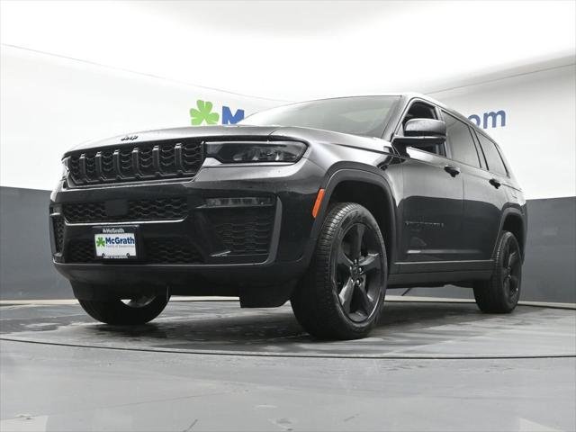 New 2026 Diamond Black Crystal Pearl-Coat Exterior Paint Jeep Limited image 7