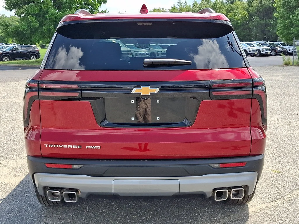 New 2027 Radiant Red Tintcoat Chevrolet LT image 7