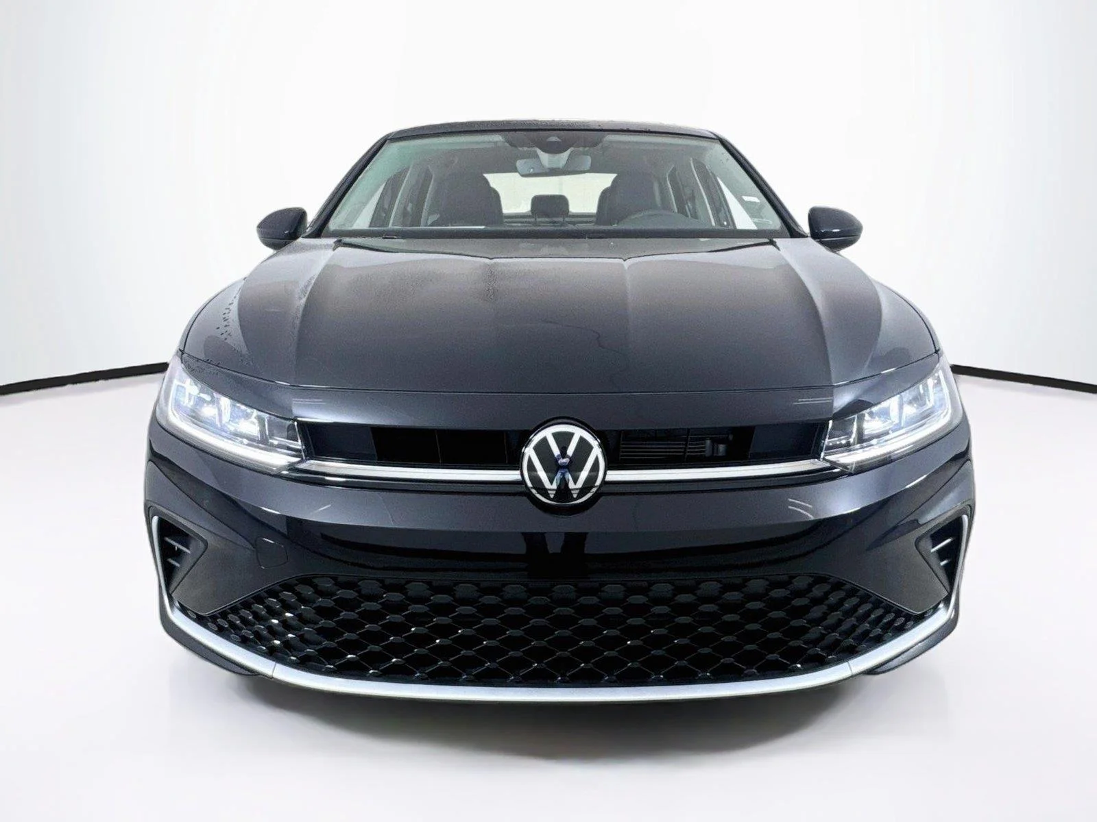 New 2027 Deep Black Pearl Volkswagen SE image 4