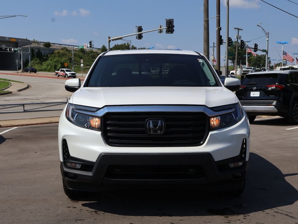 Used 2023  Honda RTL image 2