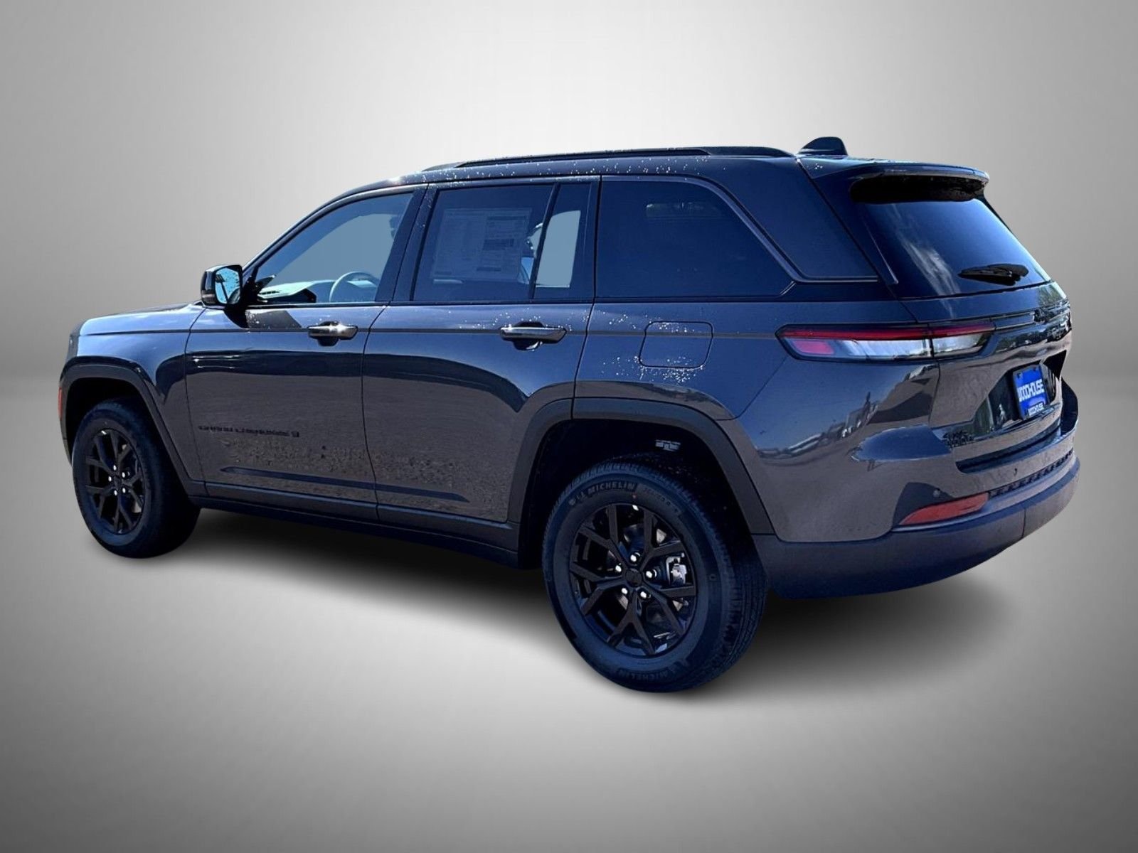 New 2026 Baltic Gray Metallic Clearcoat Jeep Altitude image 7