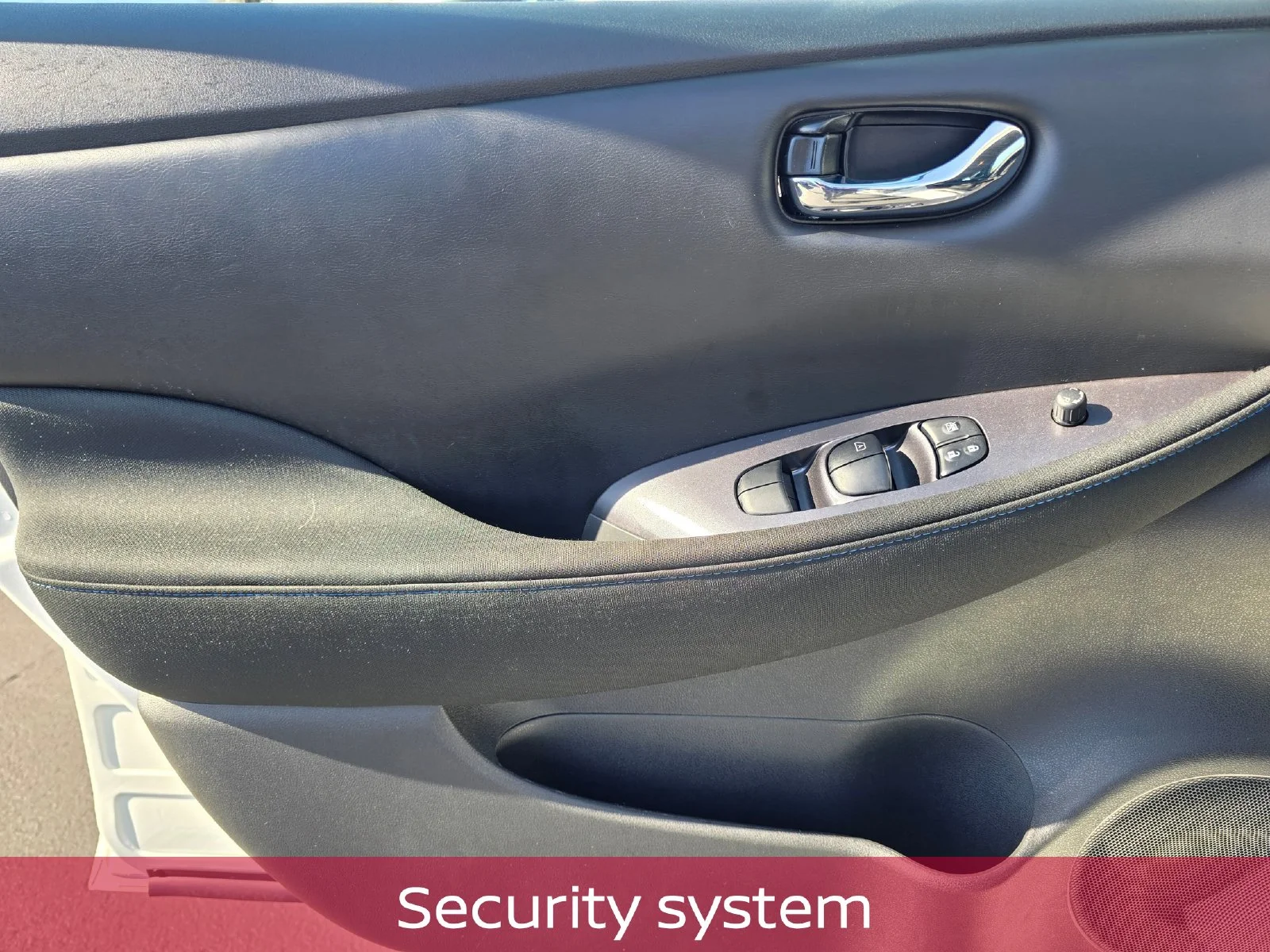 Certified Used 2025 White Nissan S image 15
