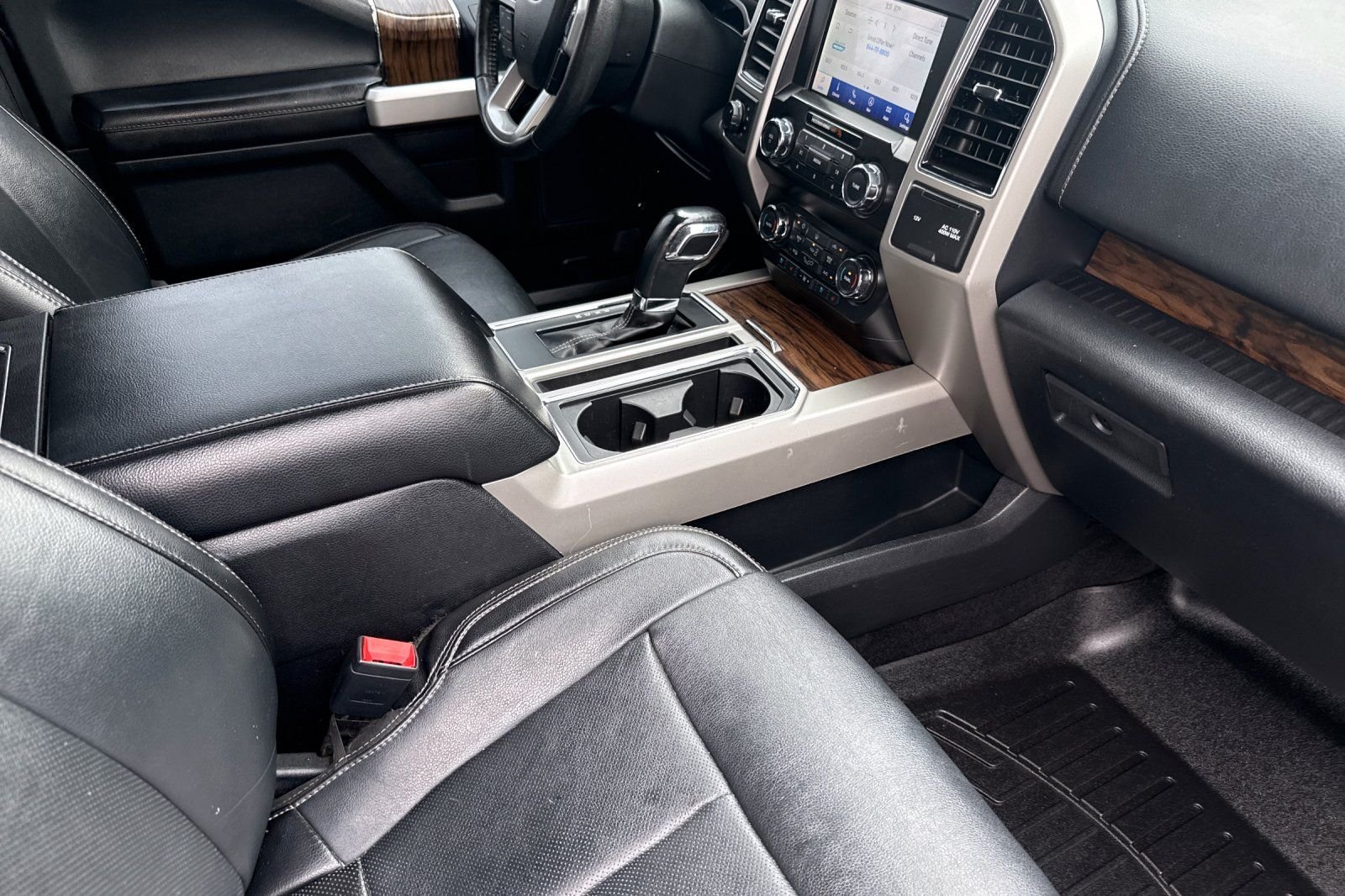 Used 2020 Black Ford Lariat image 14