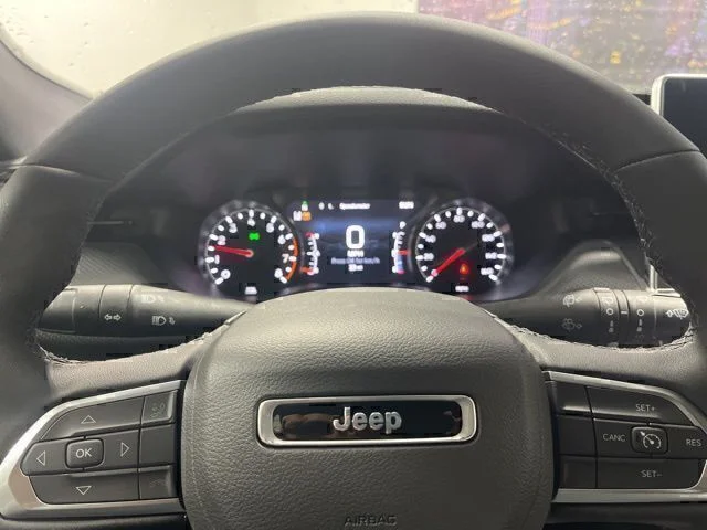 New 2026 Hydro Blue Pearlcoat Jeep Latitude image 11