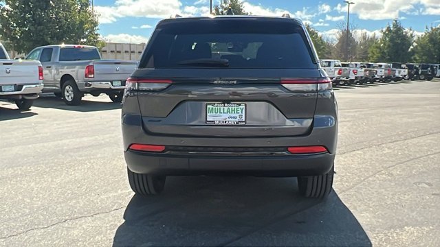 2025 Jeep Grand Cherokee Altitude - Photo 4
