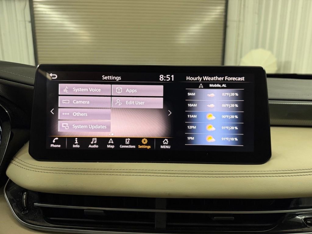 Used 2024 Gray INFINITI LUXE image 23