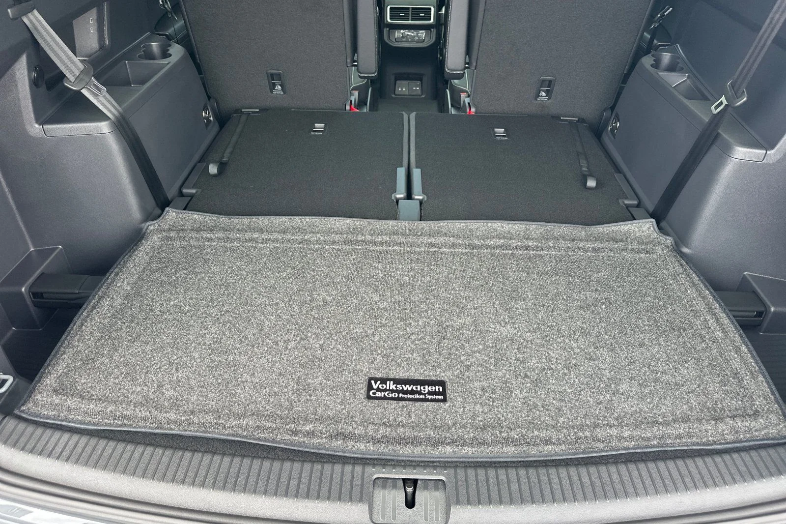 New 2026 Gray Volkswagen 2.0T SE w/Technology image 14