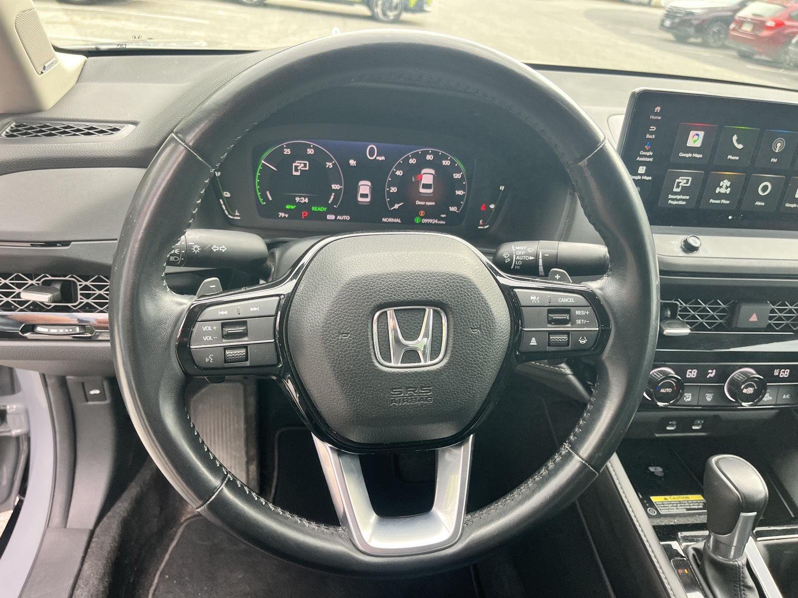 Used 2024 Urban Gray Pearl Honda Touring image 23