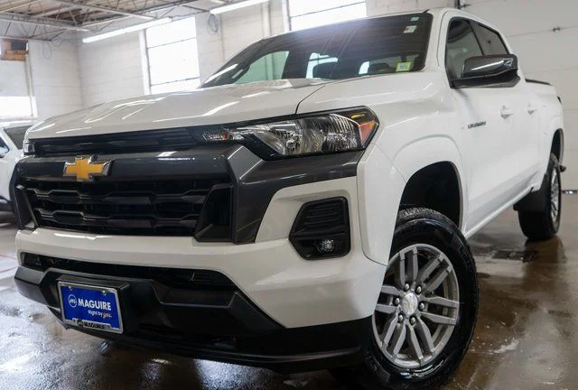 Used 2023 White Chevrolet LT image 1