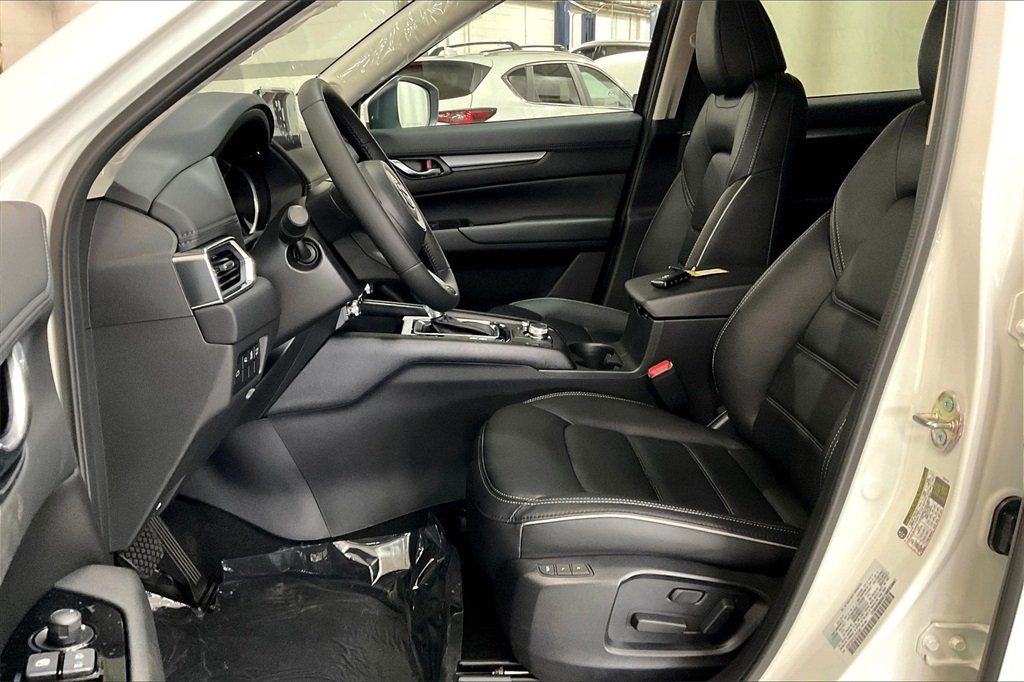 2025 MAZDA CX-5 - Image 8