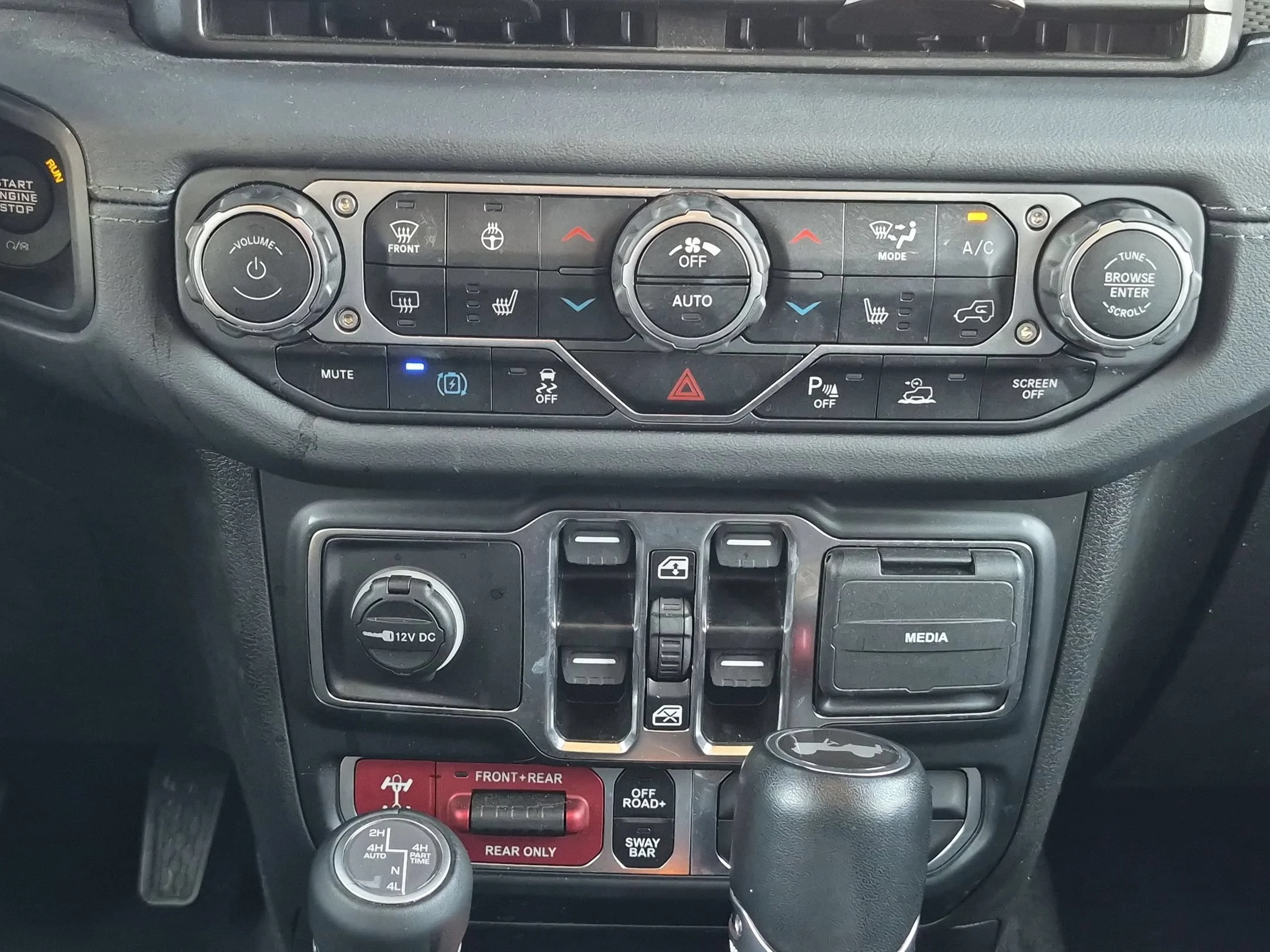 Used 2024 Green Jeep Rubicon X 4xe image 21