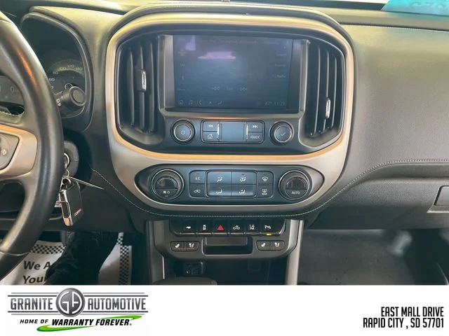 Used 2020 White GMC Denali image 13