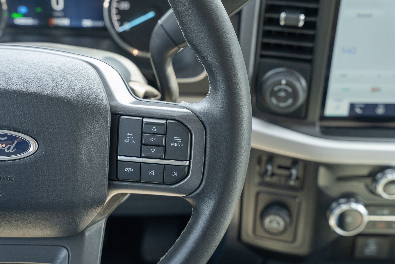 Used 2023 Antimatter Blue Metallic Ford XLT image 29