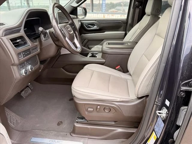 2023 GMC Yukon SLT - Photo 10