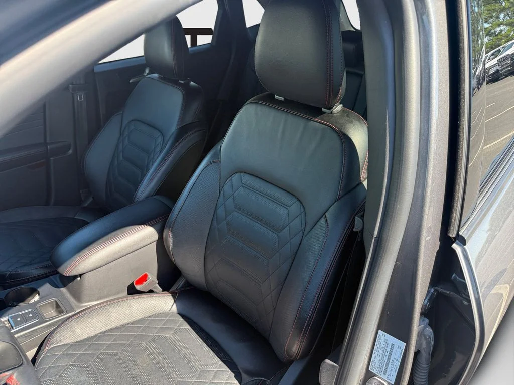 Used 2024 Gray Ford ST-Line Elite image 26