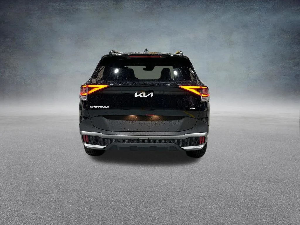 Used 2023 Black Kia X-Line image 31