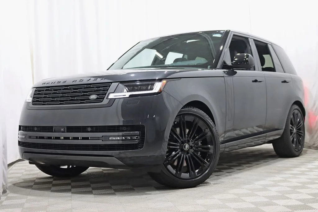 Used 2024 Black Land Rover SE image 6