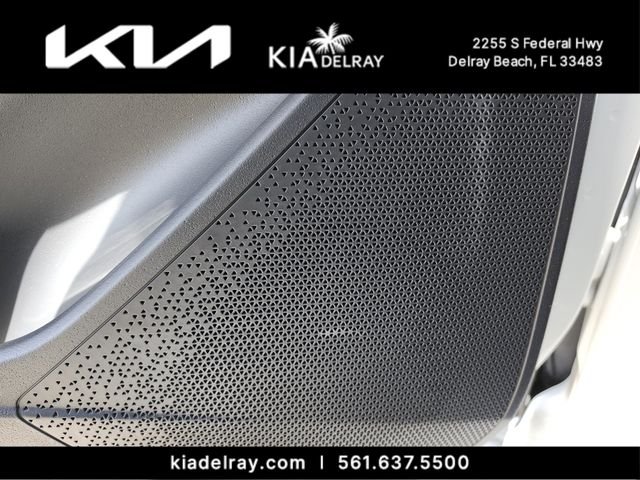 New 2026 Snow White Pearl Kia WIND image 17