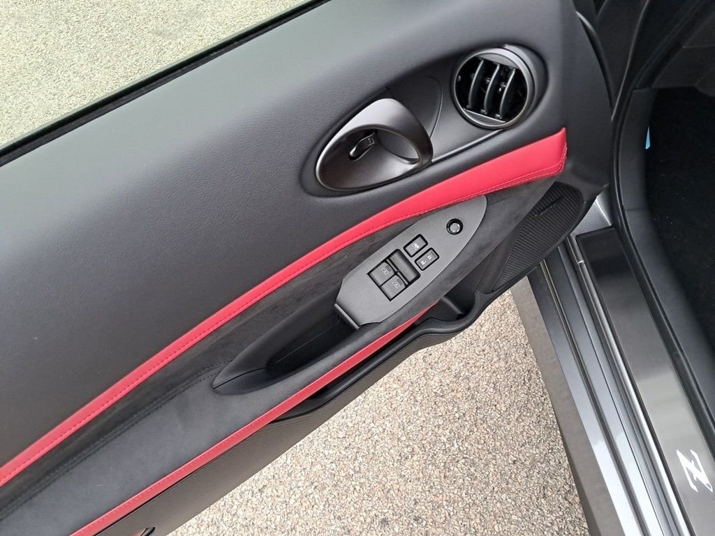 2025 Nissan Z Performance - Photo 12