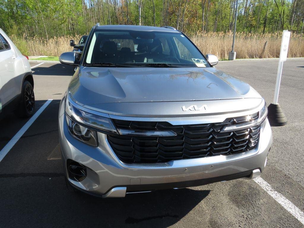 Used 2024 Steel Gray Kia EX image 4