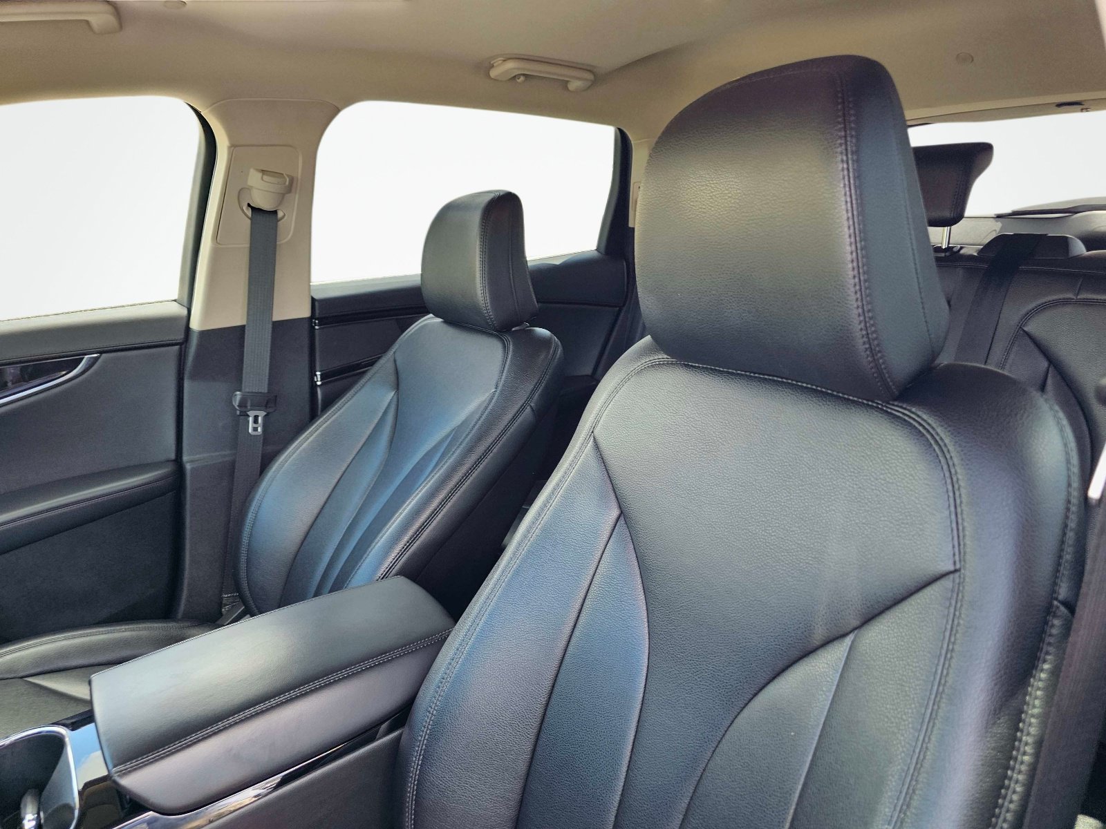 Used 2022  Lincoln Standard image 18