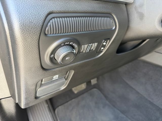 Used 2024 White Jeep  image 24