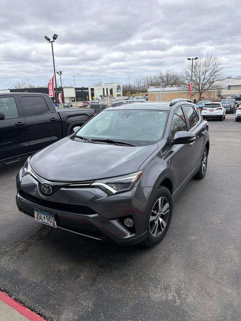 2018 Toyota RAV4 XLE AWD's photo
