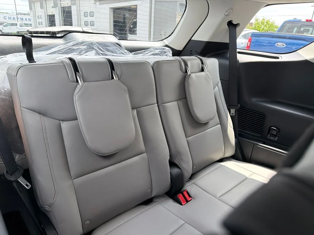 New 2026 Space White Metallic Ford Active image 19