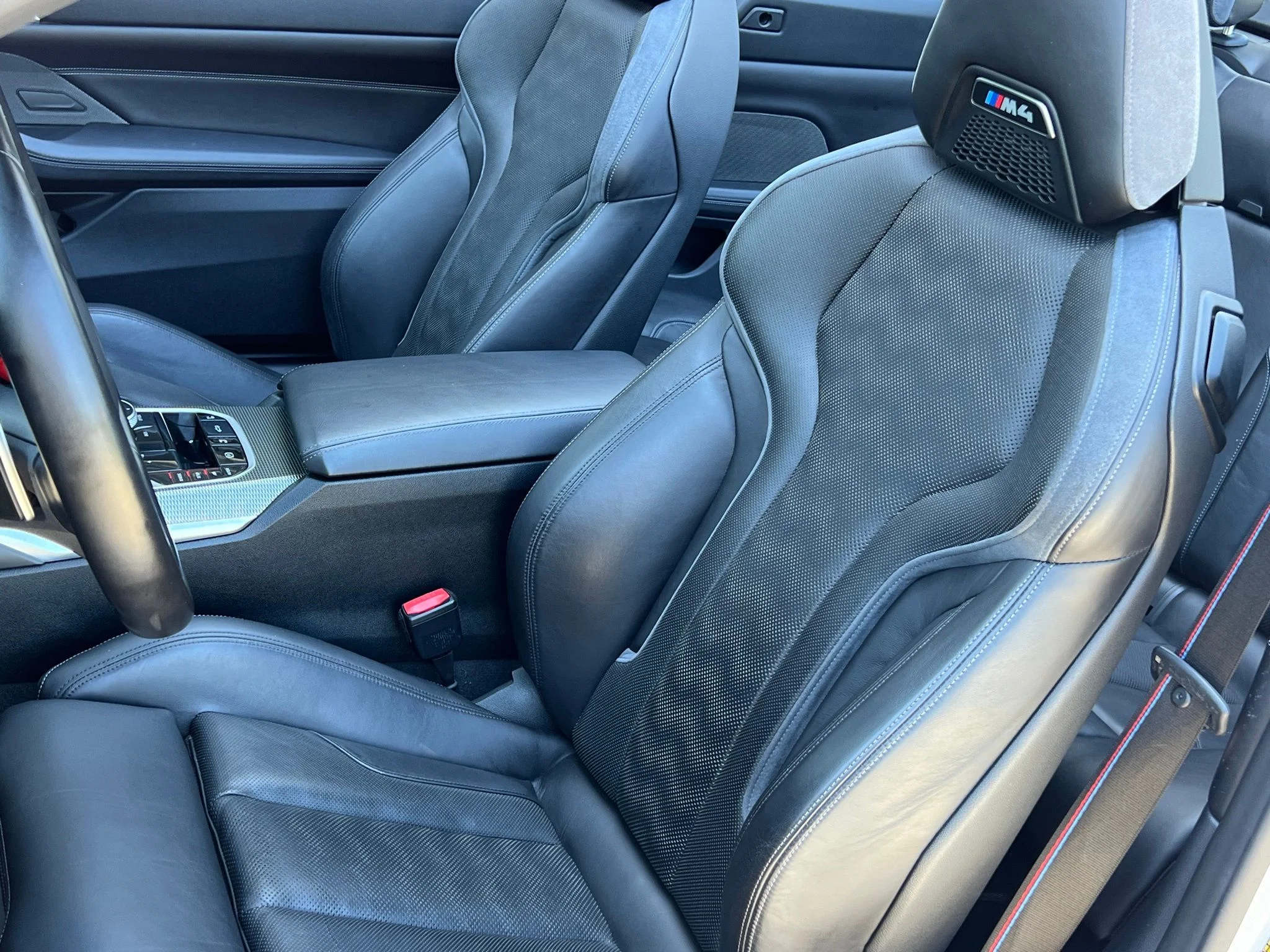 Used 2022 White BMW Competition image 19